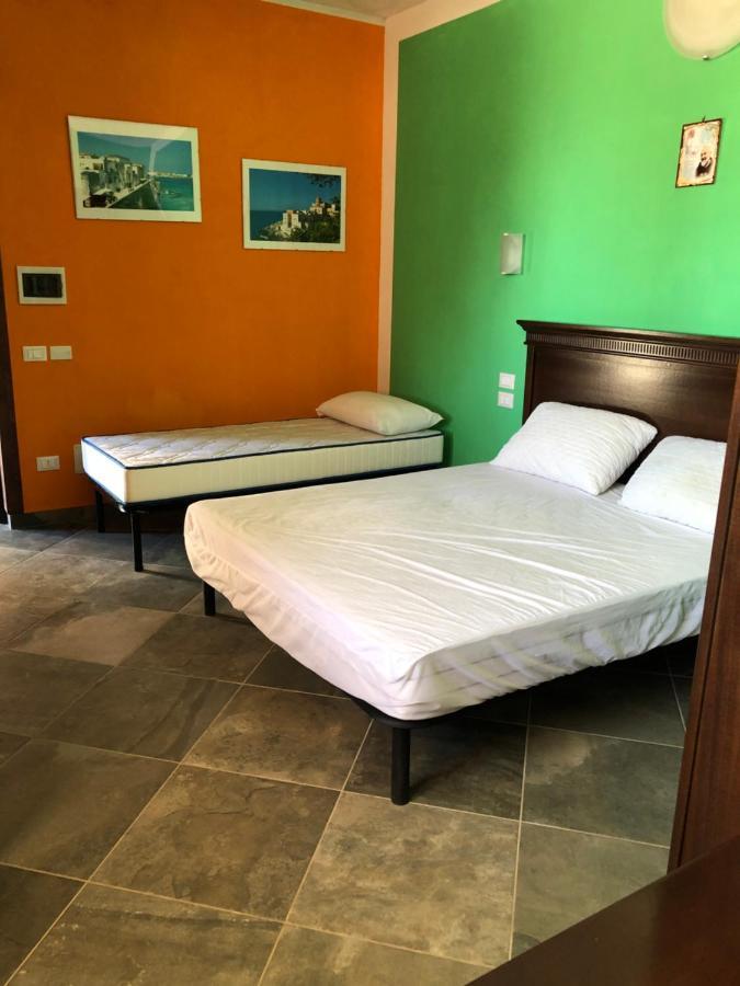 Bed & Breakfast 101 กาลาตีนา ภายนอก รูปภาพ